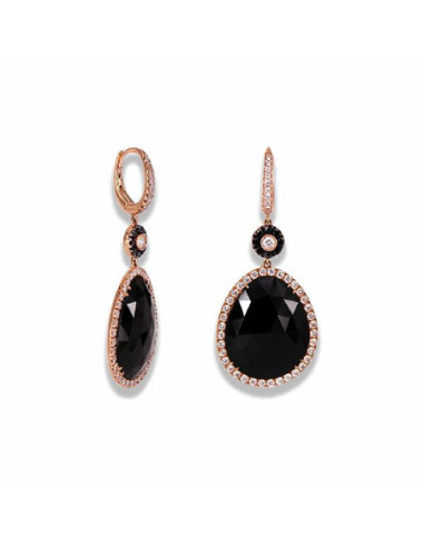 Marcela gold earrings: Elegance and sophistication for success