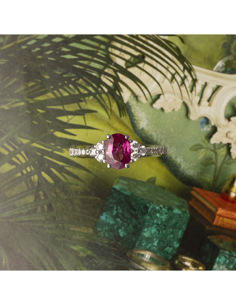 Gold, ruby and diamond ring: Passion and elegance in one jewel