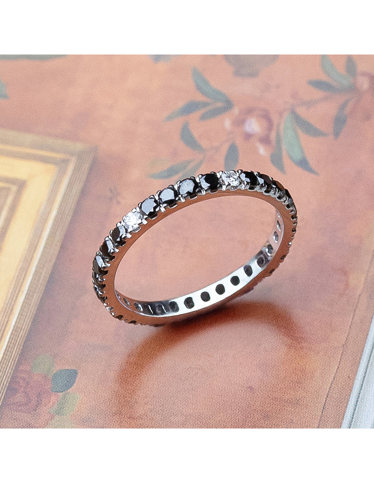 Alianza Diamantes Blanco Negro | Anillo Eternidad | Joyería Única