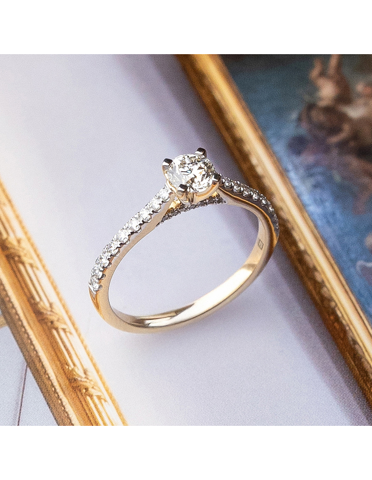 Solitaire with Pavé : Engagement Ring : Yellow Gold Diamonds