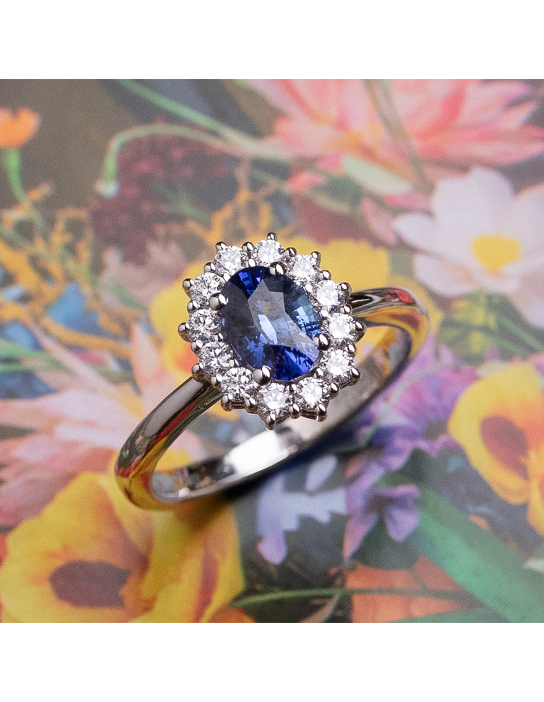 Engagement Ring in White Gold with Sapphire and Diamonds | PR Joyeros