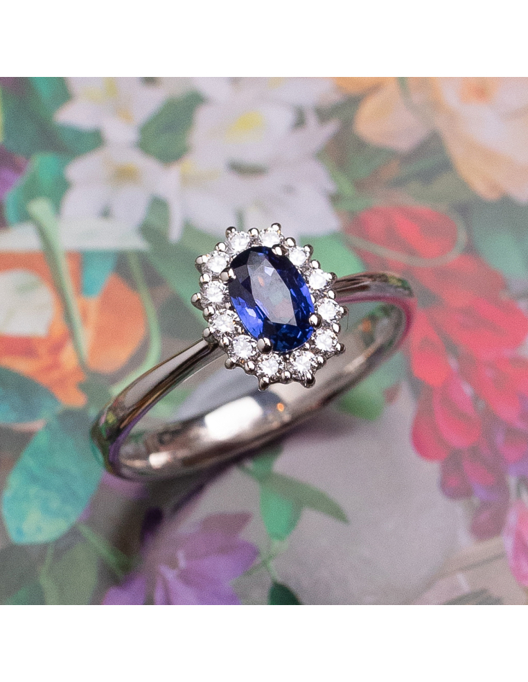 Engagement Ring in White Gold with Sapphire and Diamonds | PR Joyeros