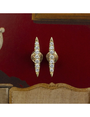 Pendientes de Diamantes: Elegancia Atemporal para Tu Estilo Único