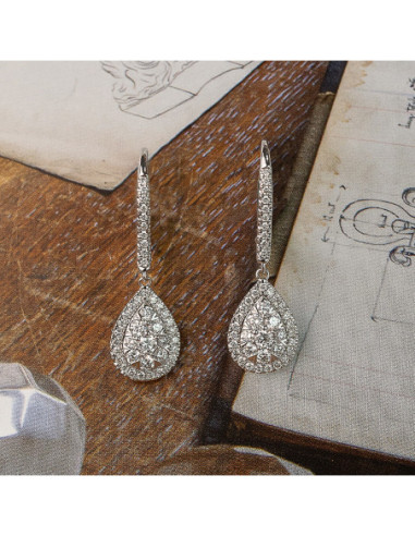 Diamond Earrings - Radiant Elegance for Triumphant Entries